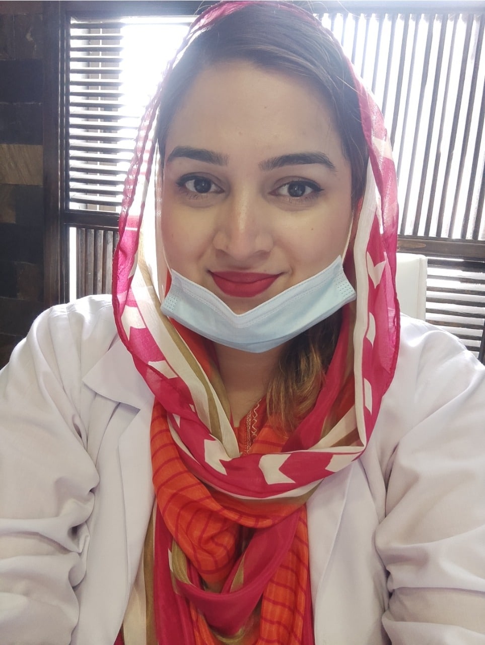 Dr Amna Saleem Khan